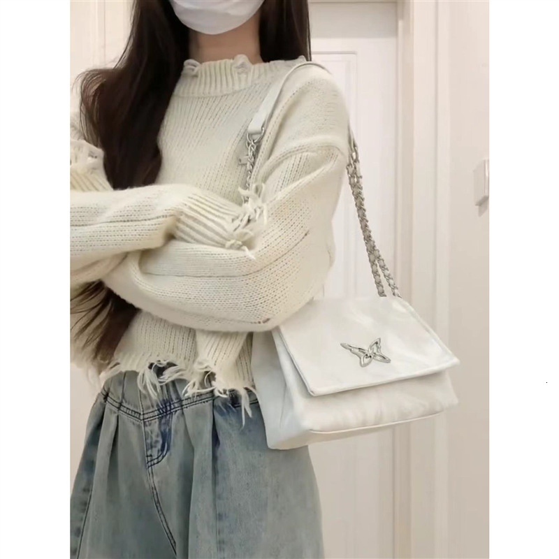 2025 autumn and winter new butterfly element niche clean trend bag design retro light luxury style Y2K spicy girl armpit bag designer bag