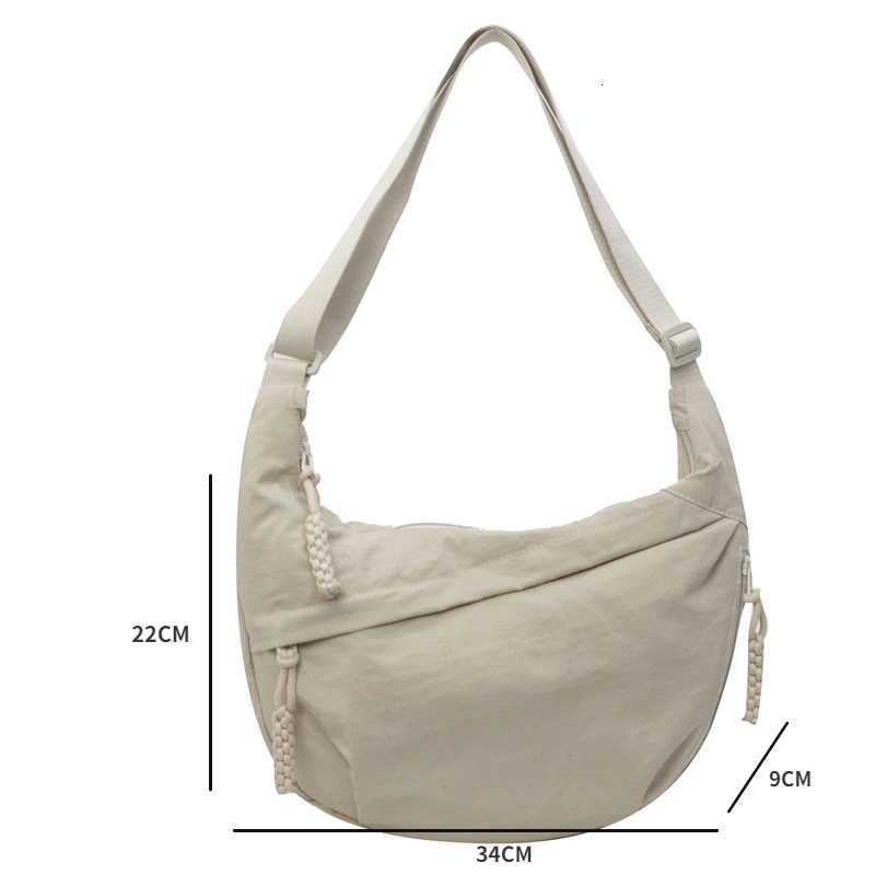 Leisure Crossbody Hobo Bag with Large Capacity Versatile and Niche Design Nylon Shoulder Bag Student Class Mailman Bag Z250918
