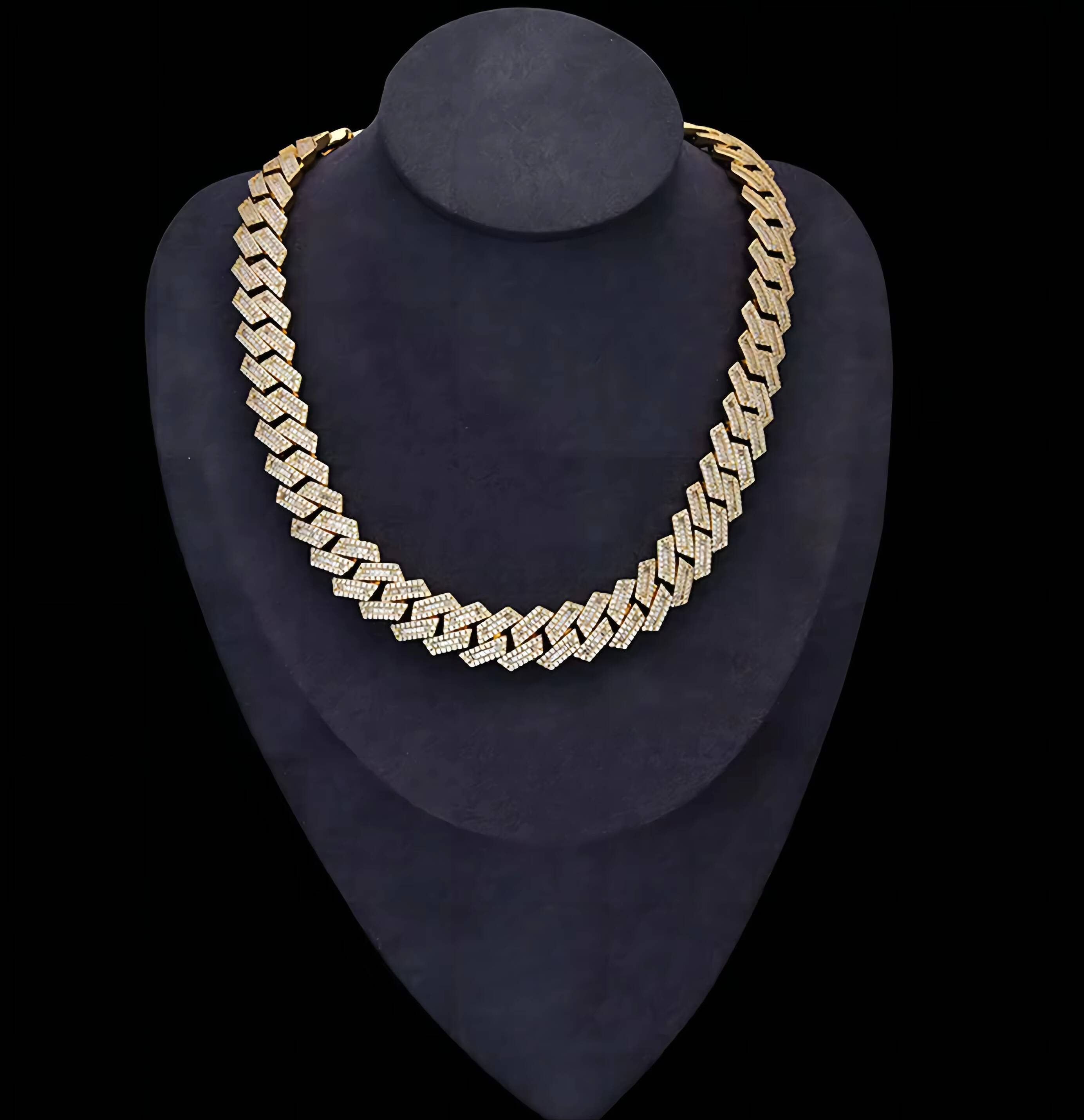 Hot Selling Charm Sparkling Moissanite 12mm Cuban Necklace HipHop Luxurious Full Moissanite Necklace Bling Accessory for Men Women