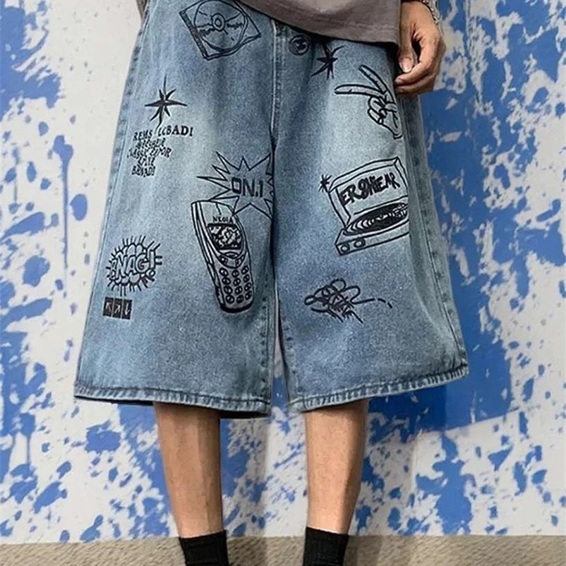 Summer Mens Fitness Embroidered Shorts Mens Wide Legs Knee Length Retro Jeans Loose Graffiti Drawstring Pants 250118