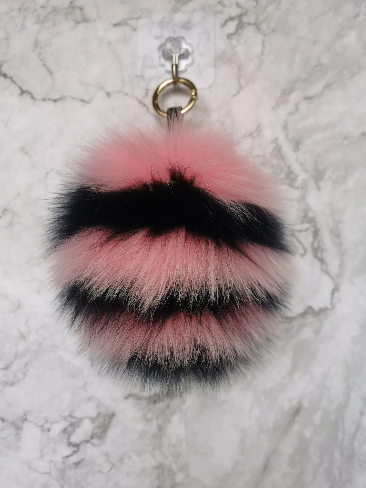 15CM Large Pong Pine True Fox Fur Bag Bug Pom Keychain Handmade Sweetheart Metal Keychain Bag Charm Monster Pompoms F112 250409