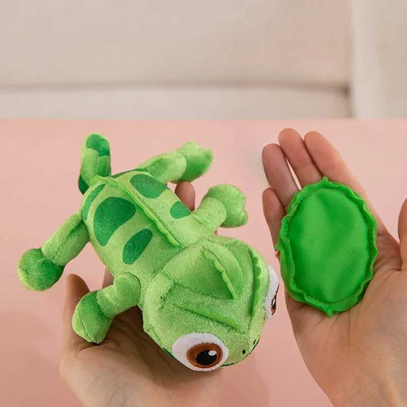 17cm Pascal Rapunzel Chameleon Lying Shoulder Plushie Toy Stuffed Doll Plush Toys Kawaii Pascal Decor Boys Girls Birthday Gifts C250925
