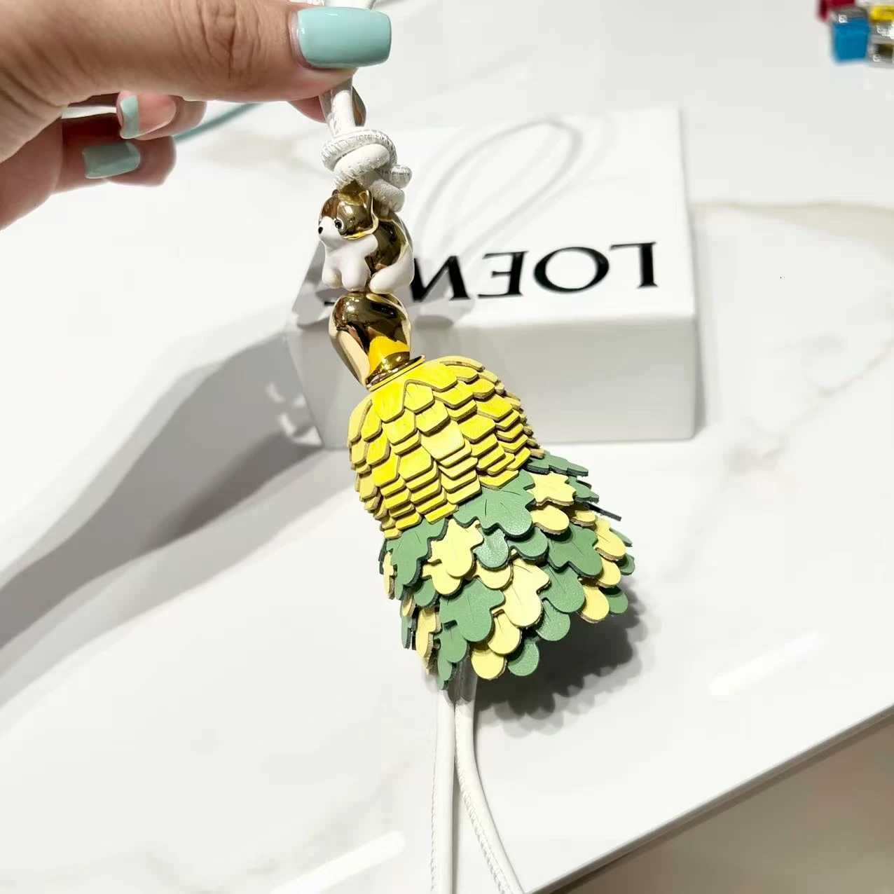 Cute DIY Bag Accories Deluxe Beads Lambskin ral Pendants for Handbags Backpacks Car Ornaments Y250925r