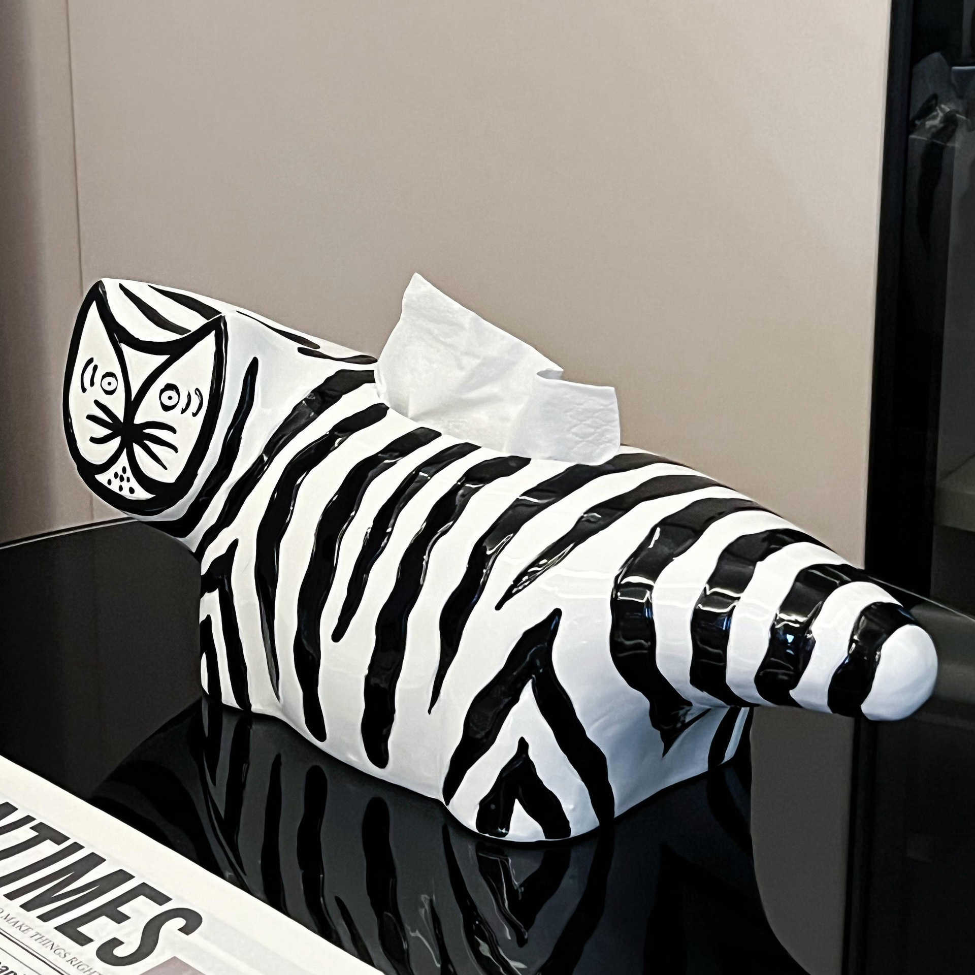 Cat Tissue Box Living Room Ceramic Tissue Holder Home Decor Creative Cartoon Napkin Box Aesthetic H250925