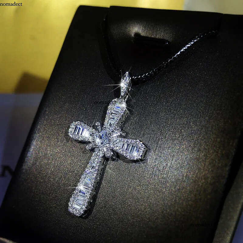 Iced Out Cross Pendant Mens Hip Hop Necklace Jewelry Womens Vintage Sweater Chain Necklaces a2