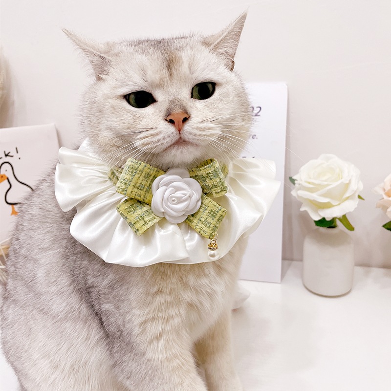 Luxury Cat Collars Elegant Cowbot Pet Woven Straw Cat Neckerchiefs for Daily Collocation Camellia for Photo
