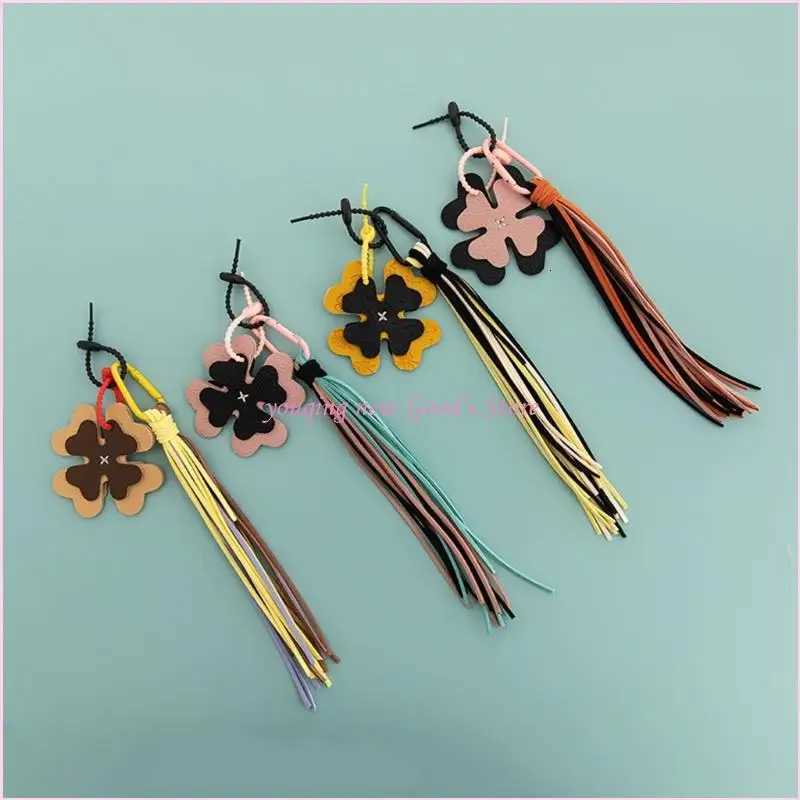 57QA Elegant Corduroy Tassels Keychain Handcrafted Bag Accory Stur Braided Rope Bag Charm Gift For Fashion rs Y250925x