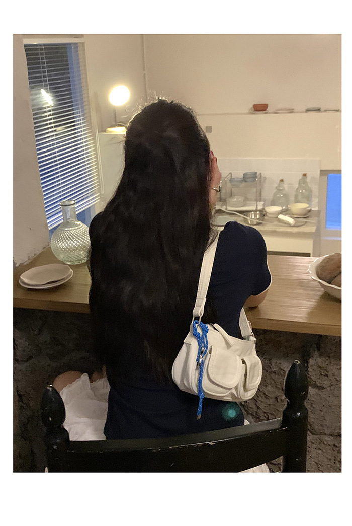 Autumn/Winter New 2025 bag Korean Edition Niche Design Nylon Shoulder Bag Light Luxury Retro Style Minimalist Fashion Handbag Designer Bag