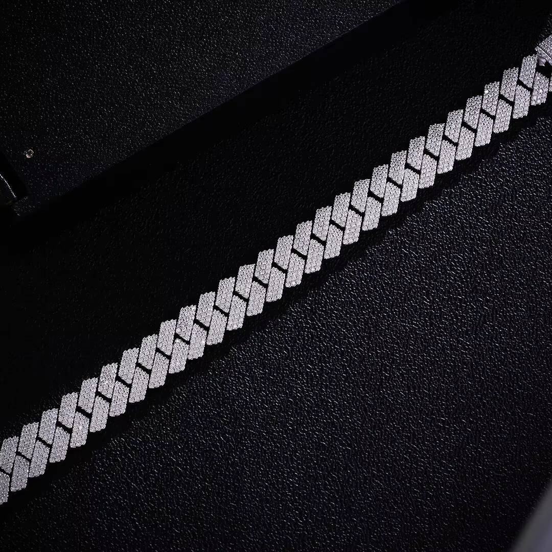 925 Silver Moissanite Cuban Link Chain Cuban Chain Bracelet 15mm Three Rows of Moissanite Stone