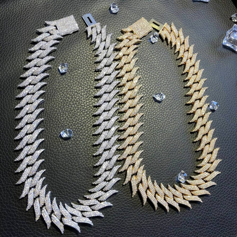 New Designing Spiked Chain Hiphop Iced Out Big Heavy Chain for Men