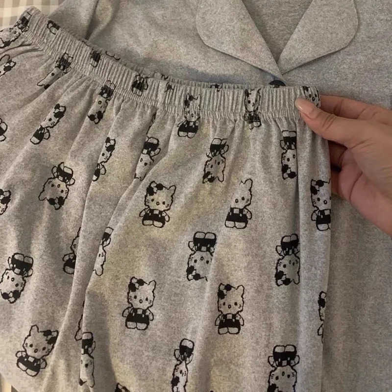 Sanrio Hello Kitty Pajama Pants WomenS Spring Summer Trousers Walk Pants Grey Cartoon Loose Home Pajamas Versatile Home Pants L250925