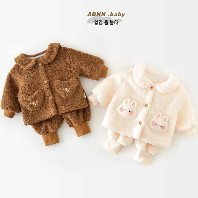 Autumn and Winter Baby Girls 2PCS Family Clothing Wool Cartoon Warm Thick Coat Solid Velvet Pants Set Preschool Girls Sleepwear 241118