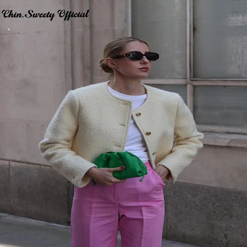 Elegant tweed short sleeved womens long sleeved O-neck single chest womens jacket spring/summer fashion womens solid jacket 240906