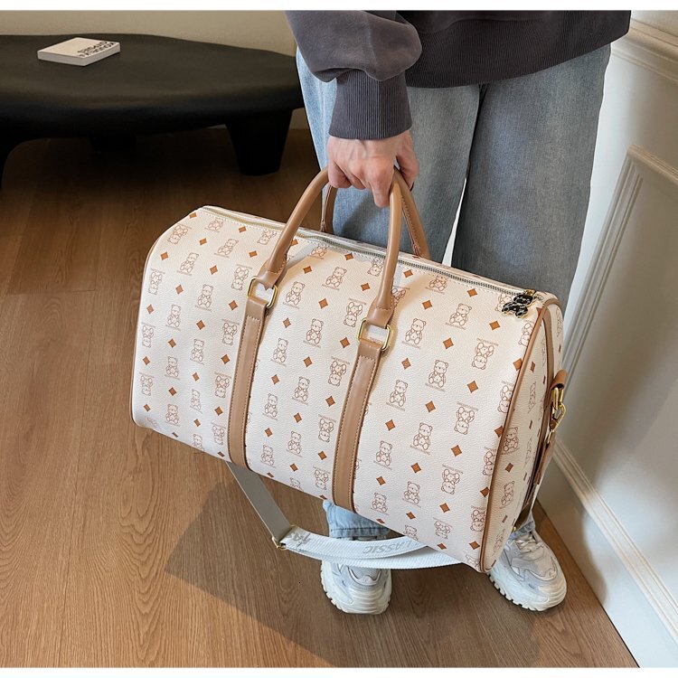 Designer Bag Luxury Bag New Men's Shoulder And Women's Large Capacity Shoulder Bag Handheld Business Short Distance Travel Fitness Luggage S