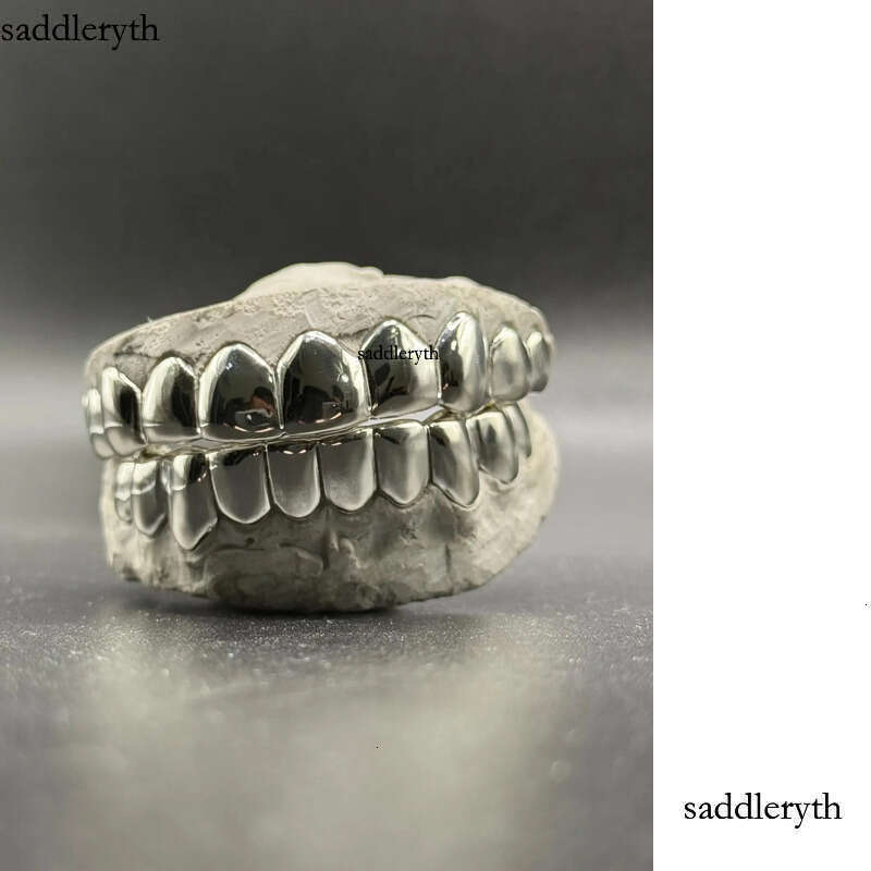 2025 New Unisize Wholesale Mens Hip Hop Gold Teeth Sier Top & Bottom Iced Out Grillz Dental Moissanite Grill be