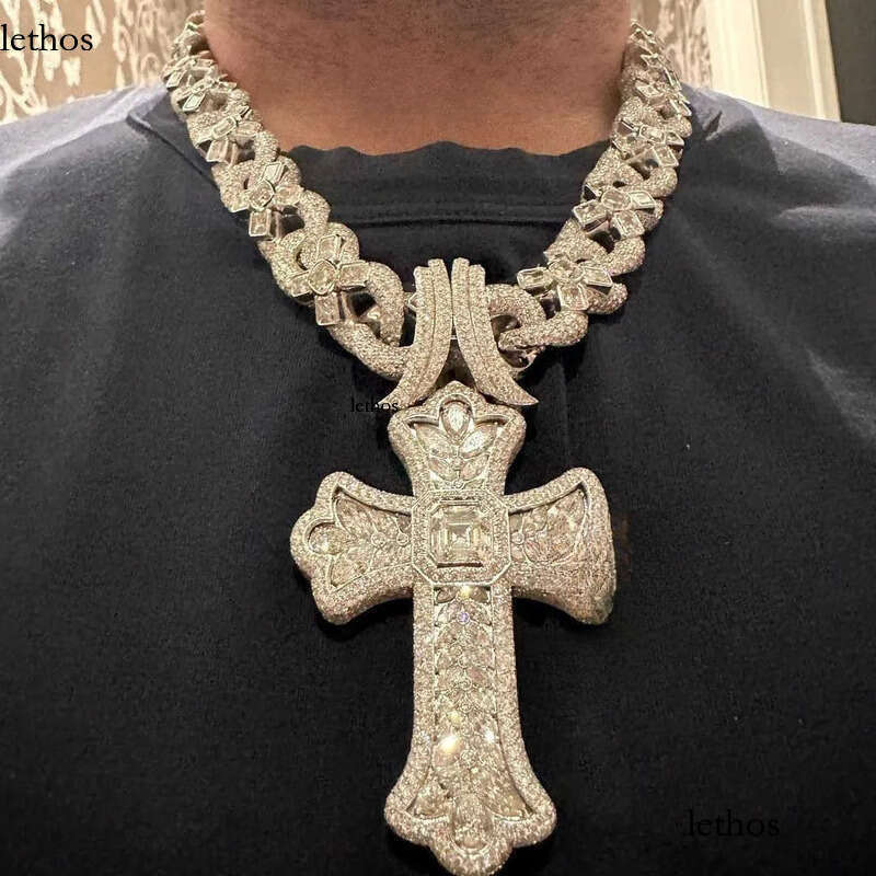 Pendant Necklaces Designer Hip Hop Jewelry Necklace Sier Iced Out vvs Moissanite Dia Fashion Cuban Chain Link