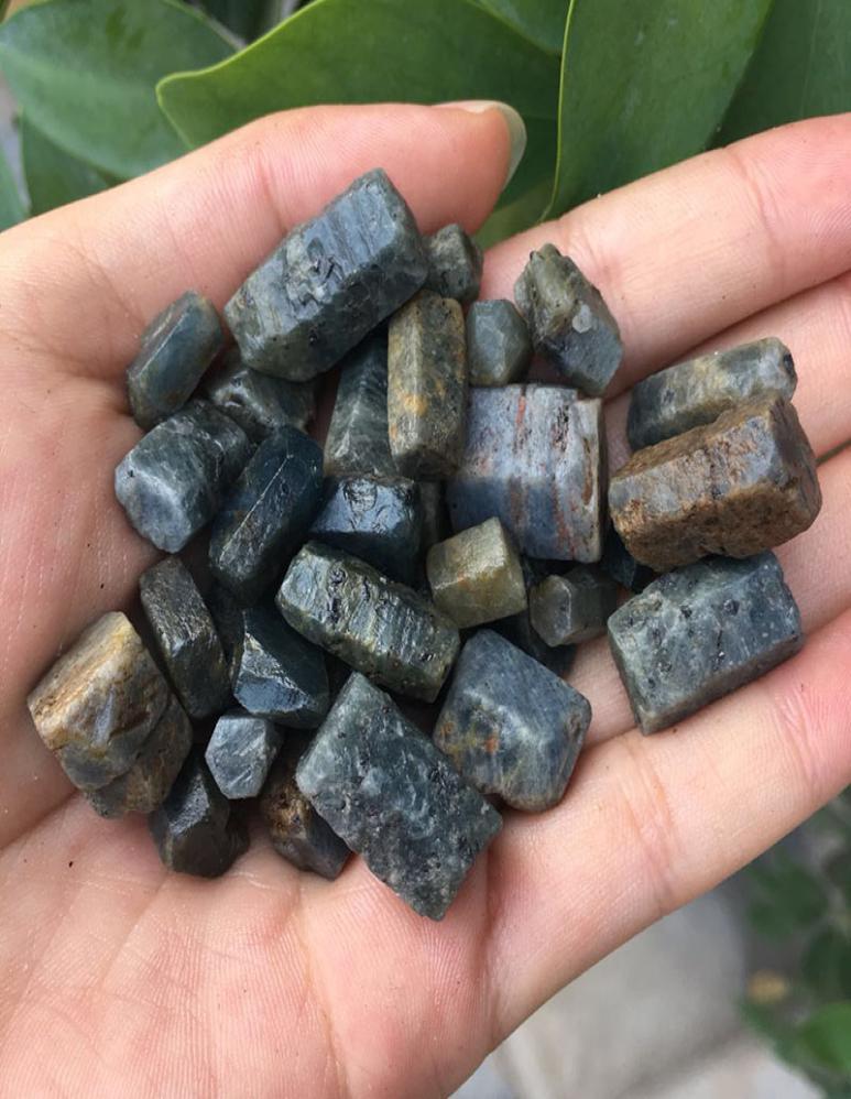 50g Rare natural raw sapphire for making jewelry blue corundum natural special precious stones and minerals Rough Gemstone Specime3536042