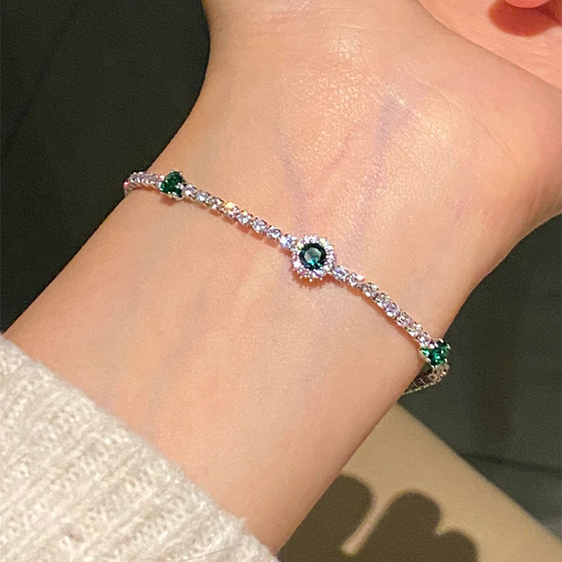 Silver - Toned Bracelet With Green Gemstones, Rhinestones And "Love" Detail Delicate Daily & Elegant Jewelry Gift For Her High - Quality Sty