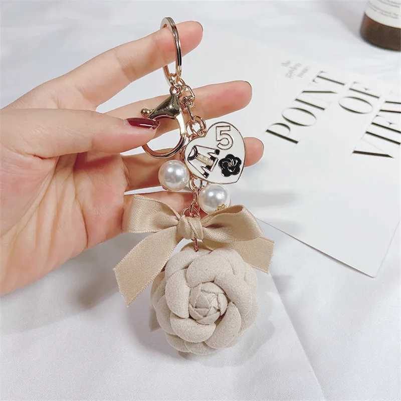 Fashion Luxury Heart Camellia Bow Tie Car Key Chains Women Bag Handbag Pendants Keychain Gift Jewelry19 D250925