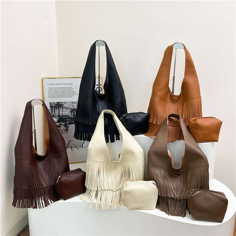 2025 New Casual Large Capacity Designer Bags Shoulder Handbag Bucket -Daughter Bag Autumn Winter Trendy Tassel Women's