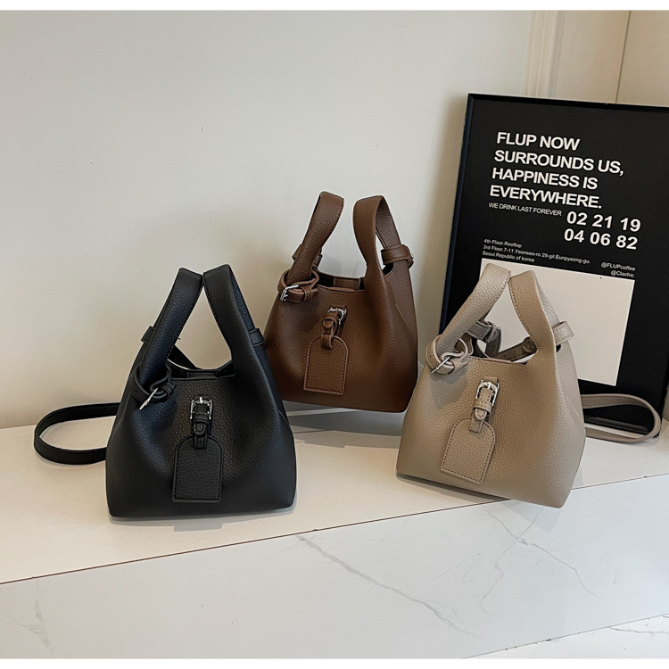2025 autumn and winter bag new French retro style women's fashionable and elegant bucket bag niche design women's shoulder bag designer bag