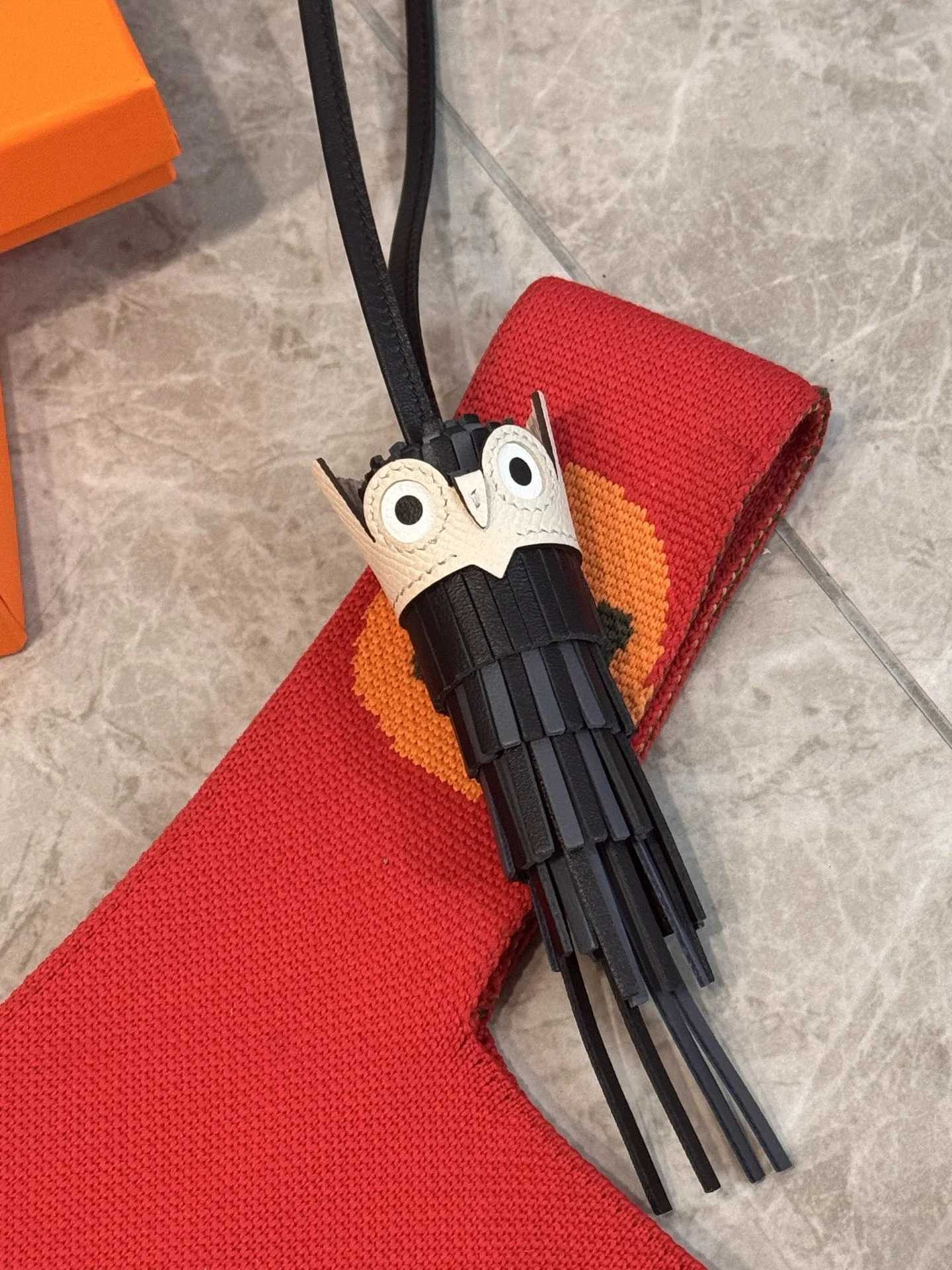 Highend Fashion Owl Bag Pendant Keychain Brand New Small and Exquisite Mah Various Bags Handmade Men and Wen Luxury Gifts Y250925qs