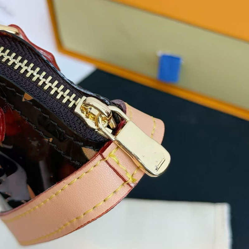 Wireless Headphones Mini Transparent Cherry Micro Almas Bag Charm Letter Keychain Wallet Keyring Designer Earphones Purse Pendant Waist Bag Burger Coi