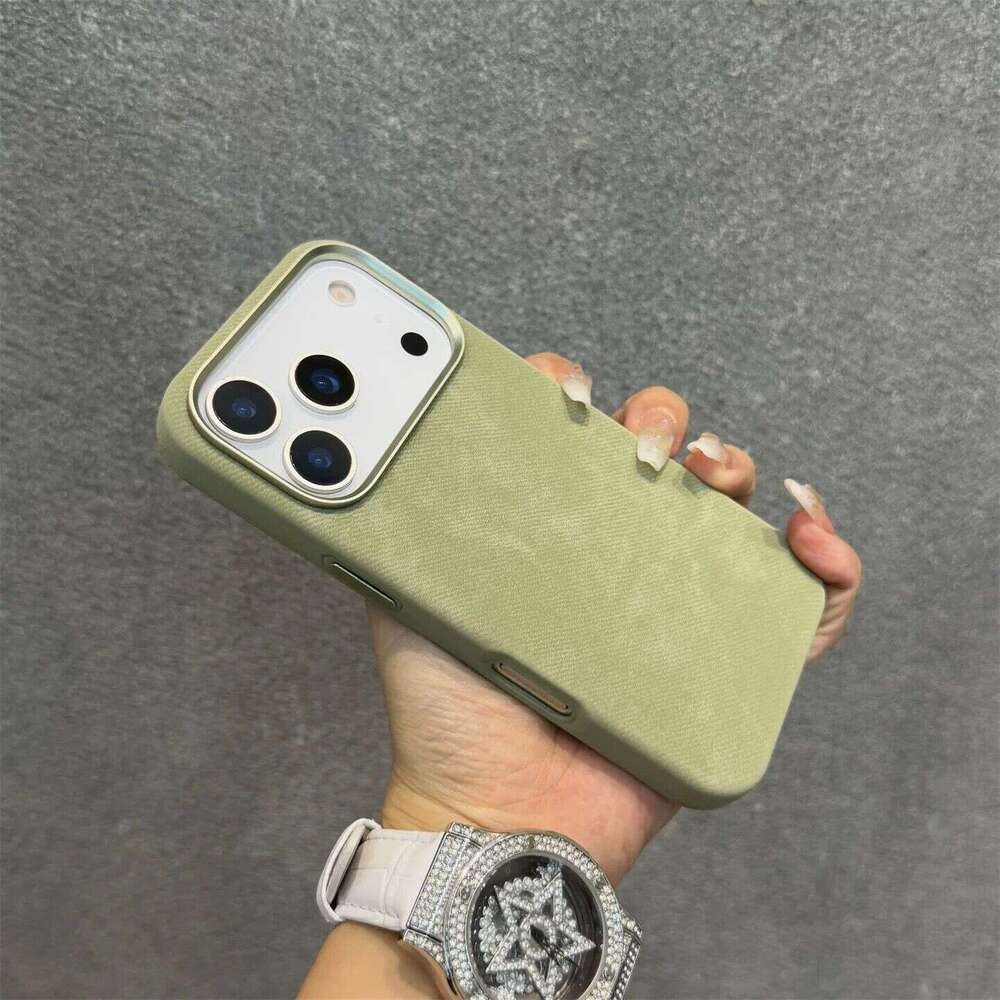 Flannel Suitable for Apple 17promax Fiber Cloth Magnetic Phone Case iPhone16 All-inclusive Anti-fall Protective Cover