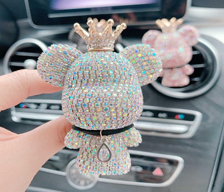 Interior Decorations Creative Crown Diamond Cute Bear Car Fragrance Perfume Clip Air Bears Aroma Car Decoration Air Fresher Decora9606627
