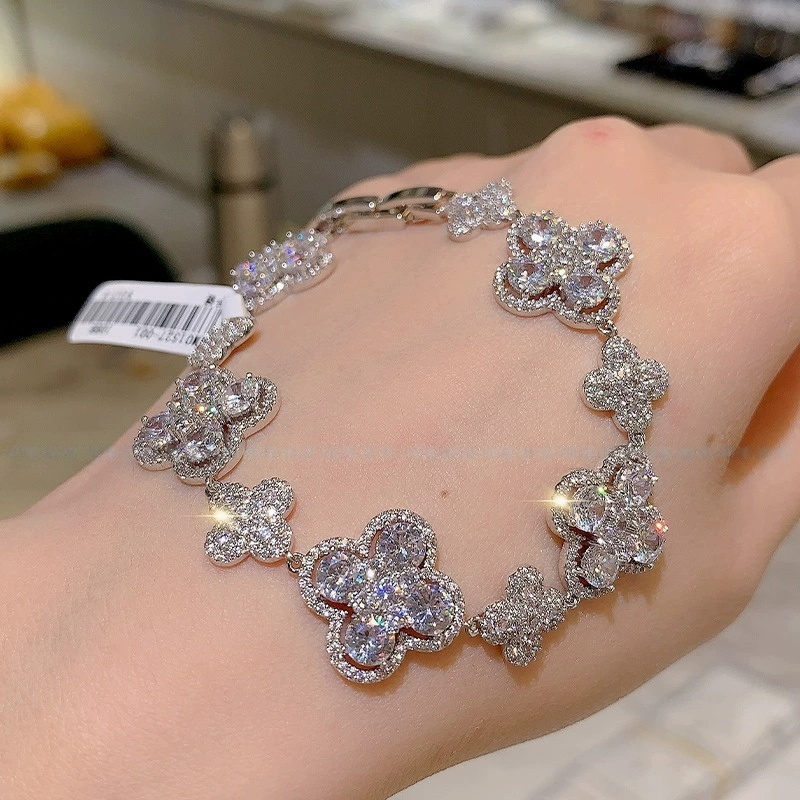Zircon clover diamond charm women lucky light party shiny jewelry plated silver bracelet moissanite zl175 H260202