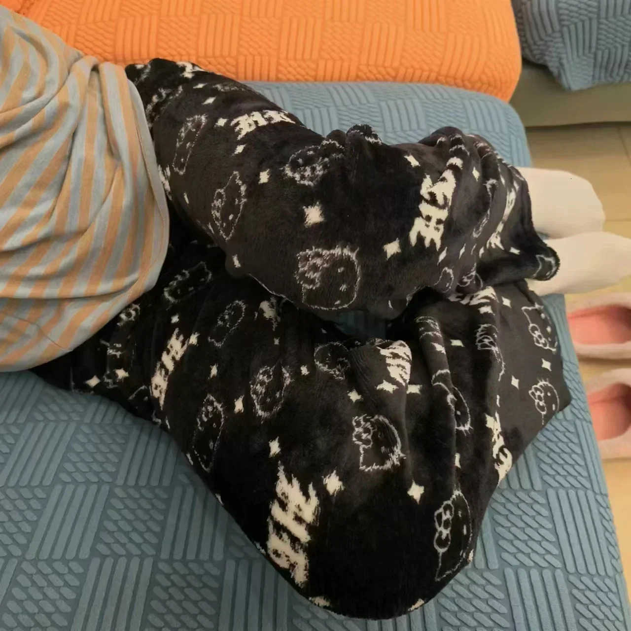 Sanrio Hello Kitty Pajama Pants Anime Fleece Double Elastic Fabric Soft Trousers Women New Trousers Kawaii Cartoon Birthday Gift L250925