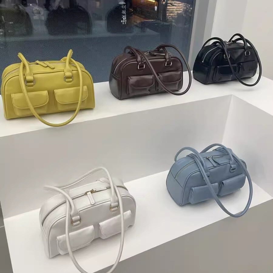 bag Autumn/Winter 2025 New Korean clean style Oil Wax Leather Bowling Bag Women's Underarm Bag Light Luxury Retro Style Handbag Designer Bag