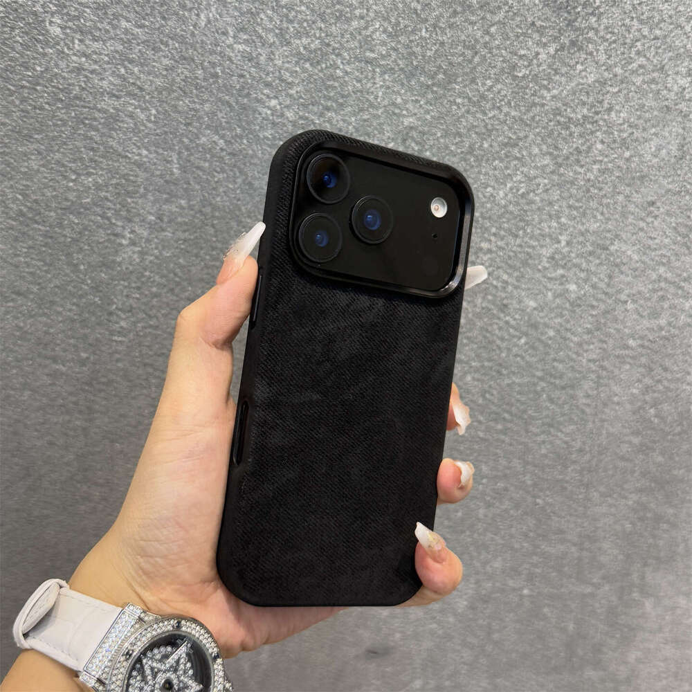 Flannel Suitable for Apple 17promax Fiber Cloth Magnetic Phone Case iPhone16 All-inclusive Anti-fall Protective Cover