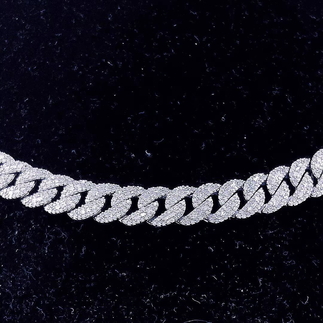 Premium Quality VVS Clarified Moissanite Diamond Letter Pendants 10kt Solid GoldSilver Plated Chain Fashion Chains Necklace