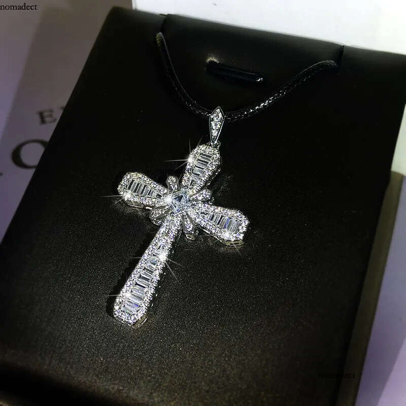 Iced Out Cross Pendant Mens Hip Hop Necklace Jewelry Womens Vintage Sweater Chain Necklaces a2