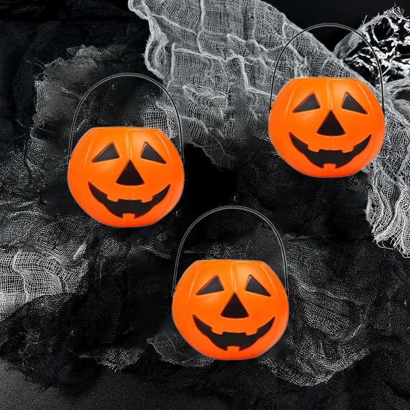 2pcs Halloween Pumpkin Bucket Portable Pumpkin Lantern Candy Basket Decorative Pumpkin Pails with Halloween Party Favor J250925
