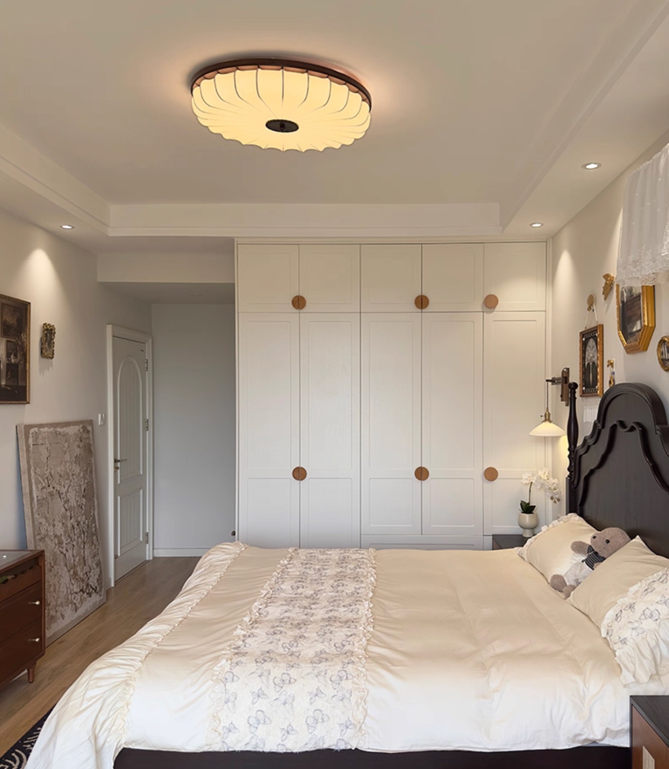 Vintage Walnut Ceiling Lights Fixture Retro French Cloth Ceiling Lamps European Classic Living Room Dining Room Bedroom High End Lustre Easy to Clean