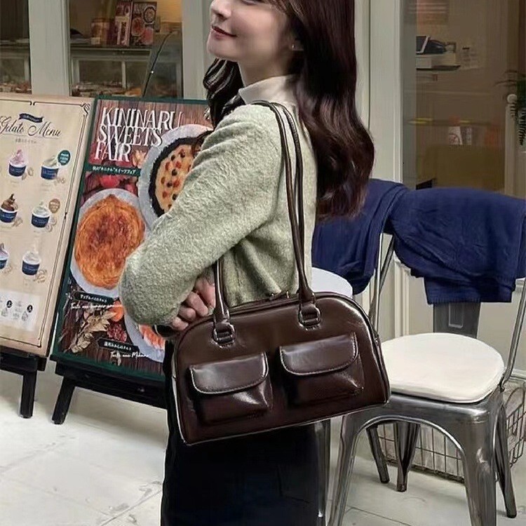 bag Autumn/Winter 2025 New Korean clean style Oil Wax Leather Bowling Bag Women's Underarm Bag Light Luxury Retro Style Handbag Designer Bag
