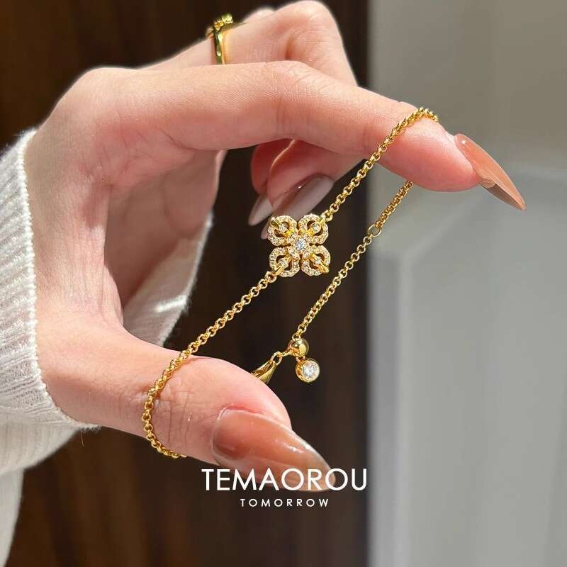 Bracelet Designer Luxury jewelry for women Copper plated with 18K gold silver Four-Leaf Single Flower Layered Clover Festival Holiday gifts