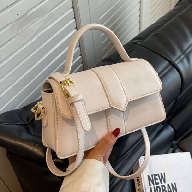 Best Seller Designer Bag TB BHULAMTE Designer Niche Design, High-Quality Texture 2025 New Fashion Women's Versatile Commuting Cssbody Bag, Small 