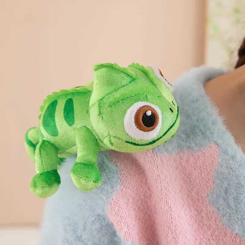 17cm Pascal Rapunzel Chameleon Lying Shoulder Plushie Toy Stuffed Doll Plush Toys Kawaii Pascal Decor Boys Girls Birthday Gifts C250925