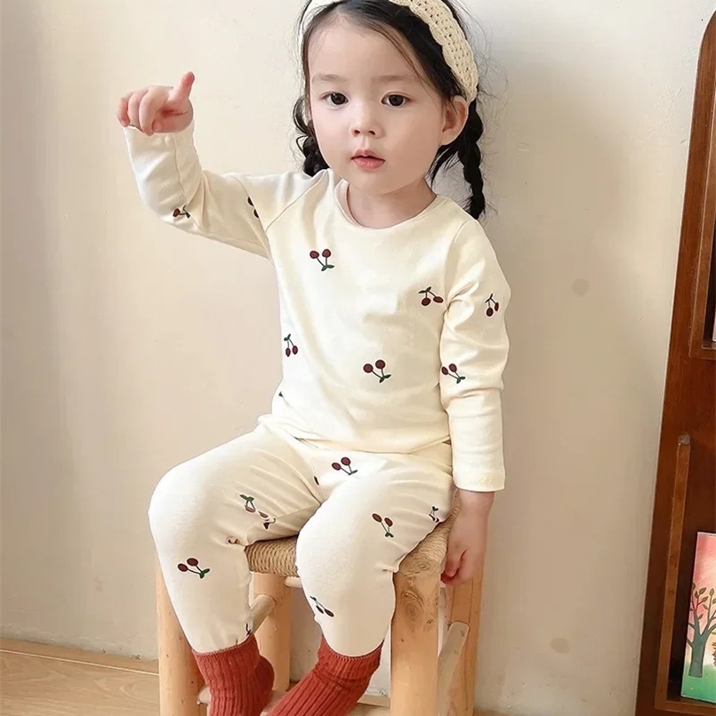 Pajama Sets Autumn Style Childrens Clothing Girls Cotton Two Piece Set Soft Comfortable Loose Print Simple 241120