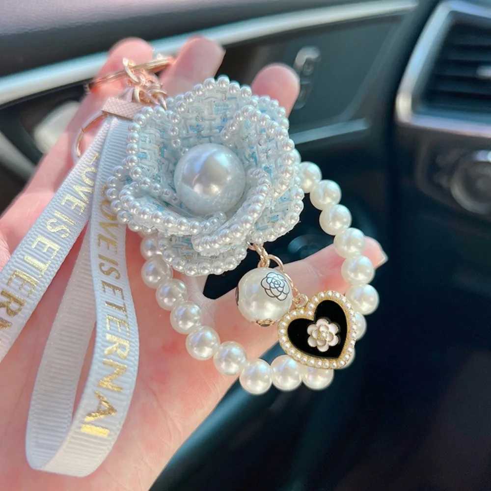 Fashion Fashion Pearl Chain Flower Weave Keychain Accessories Camellia Flower Car Key Ring Gift Pearl Chain Keyring Durable Boutique11 D250925
