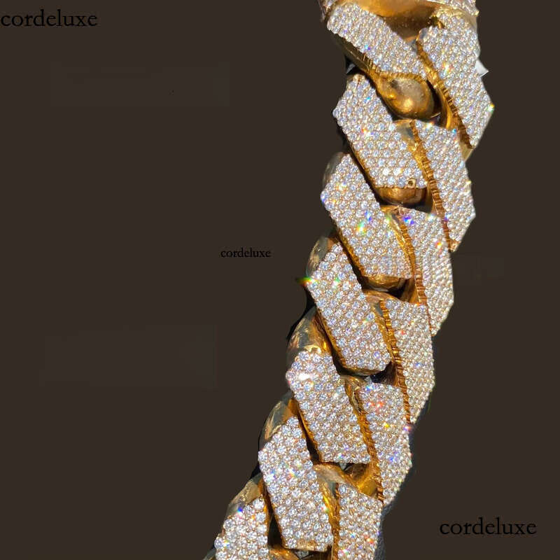 Custom 550 grams Sier Cuban Link Chain Big Rappers Hip Hop Style with Moissanite Dias Yellow Gold Material for Gift 79