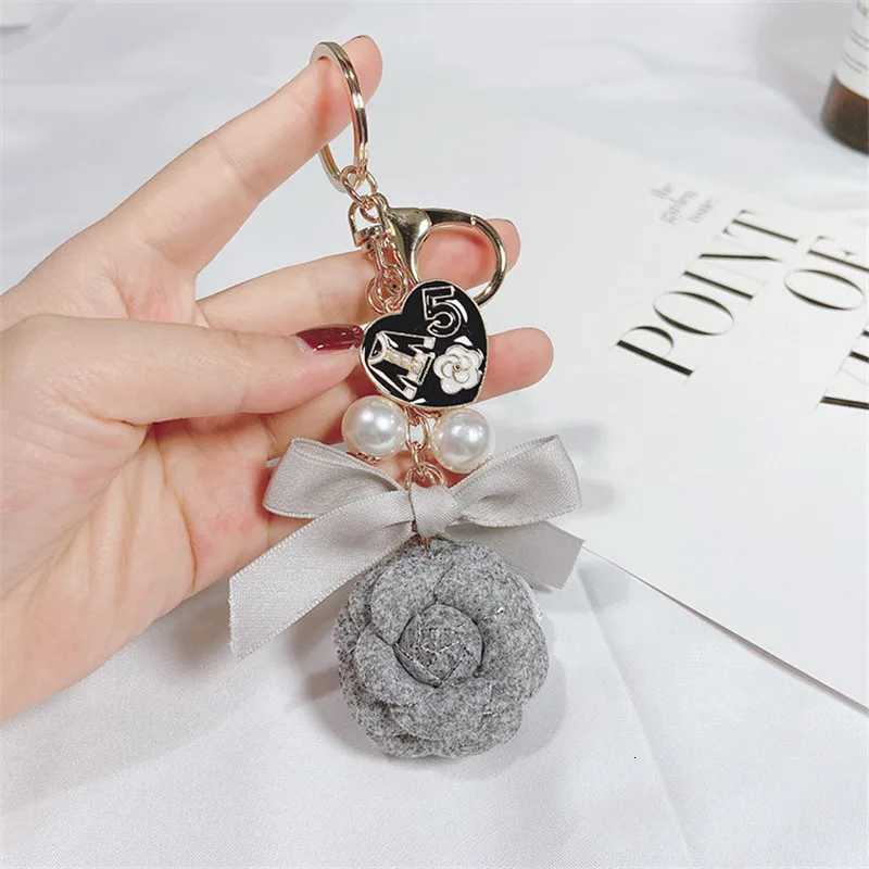 Fashion Luxury Heart Camellia Bow Tie Car Key Chains Women Bag Handbag Pendants Keychain Gift Jewelry19 D250925