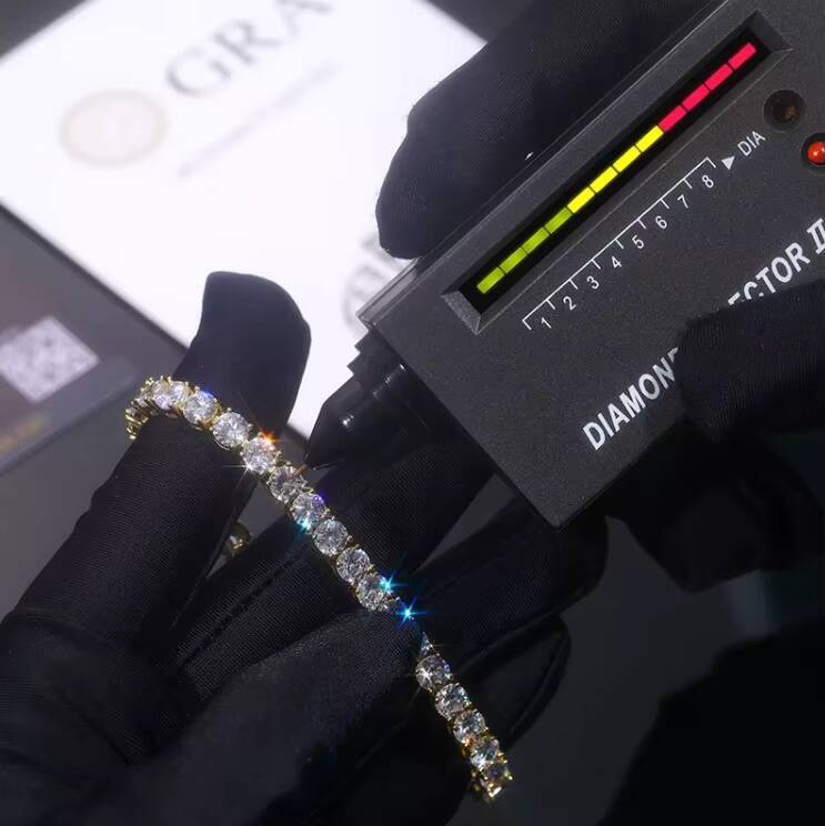 Mens Womens Moissanite Jewelry 3mm5mm Necklace VVS 925 Sterling Silver Tennis Chains with Gold Plating Claw Setting for Gifts