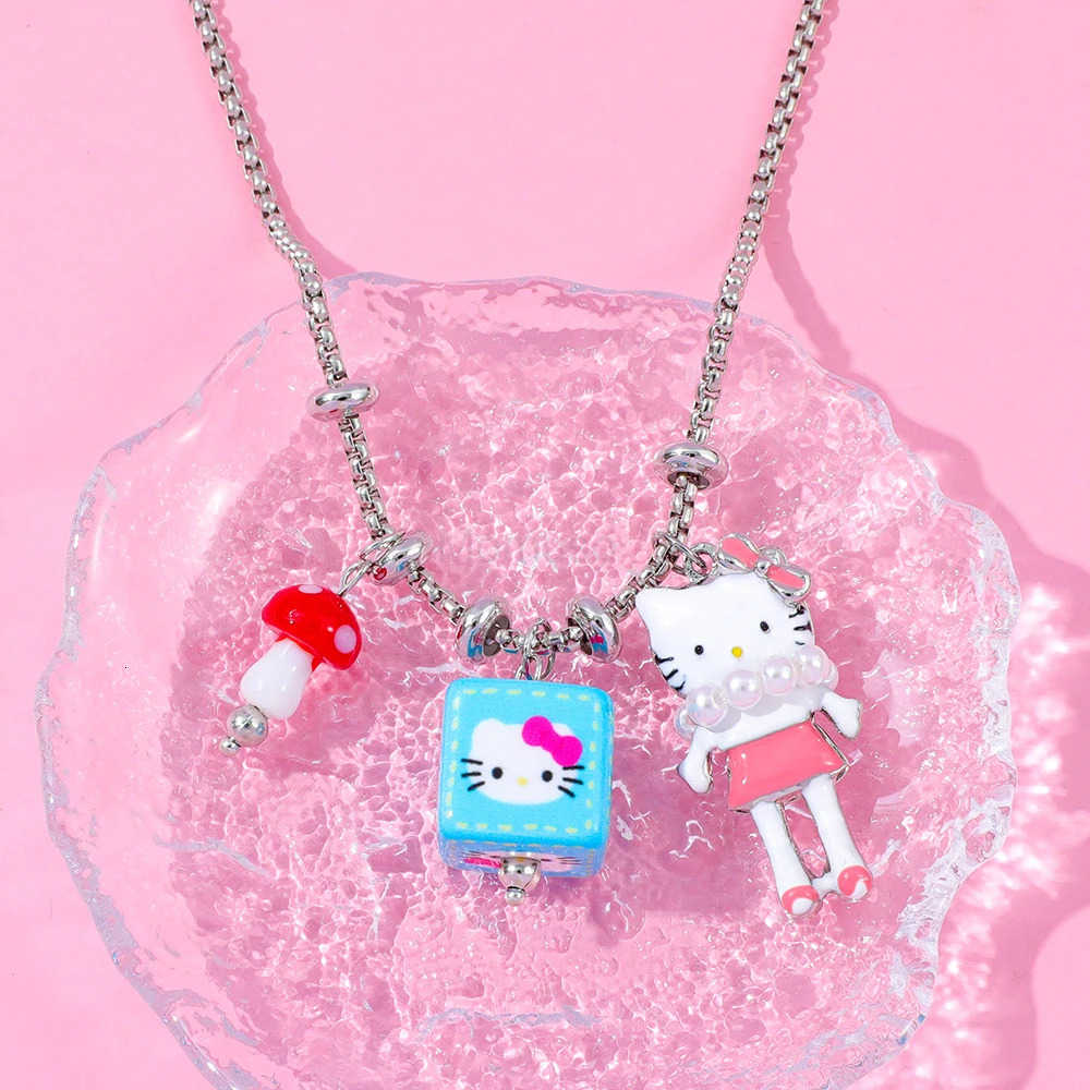 Sanrio Hello Kitty Kawaii Cute Cartoon Cat Pendant Necklace for Women And Girls Long Chain Fashion Jewelry Accessory L250925
