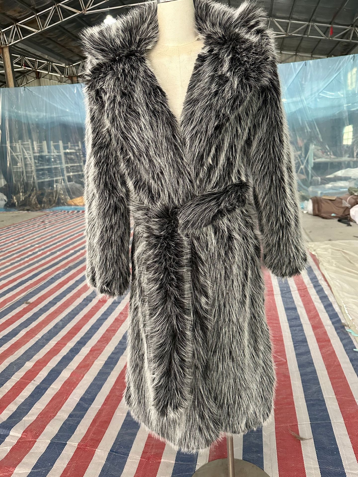 Winter Womens Suit Collar Fox Fur Coat Long Loose Warm Trench Coat 250925