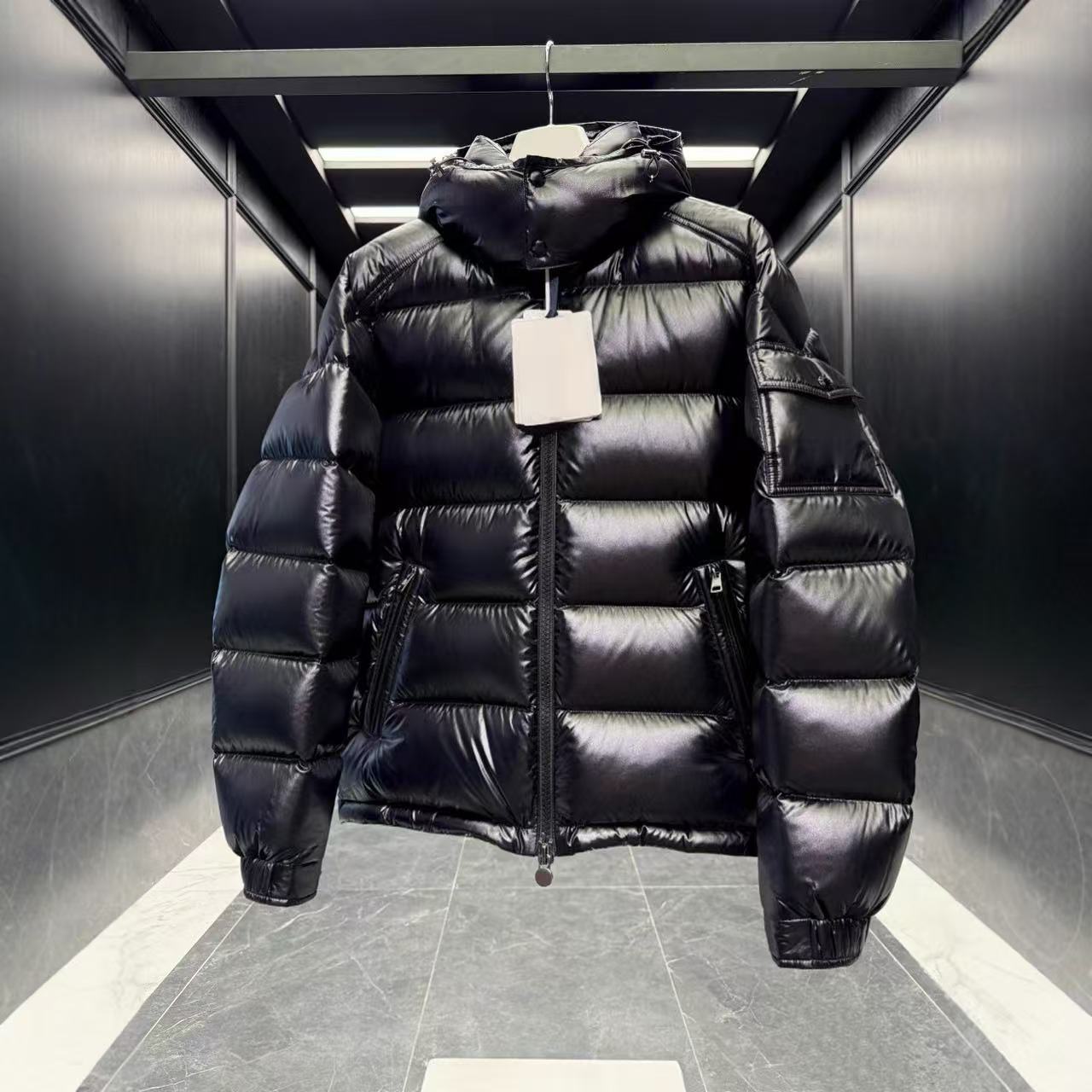 Mens Jacket Designer Puffer Jacket Down Winter Jacket doudoune Windbreaker NFC Arm Scan Round Zipper Grey Interior Warm Windproof Down Jacket Asian Size New Coat