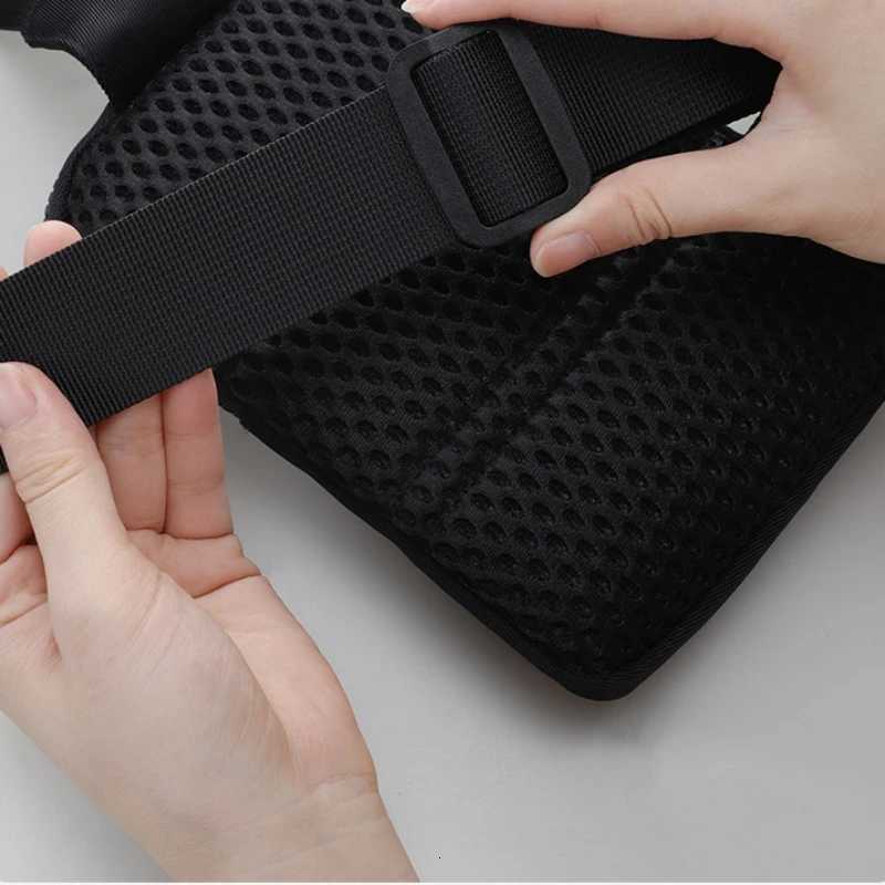 Cross border new outdoor leisure sports waterproof small chest bag mini nylon crossbody bag for men and women Z250918